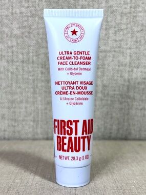 ❤️3 for $30❤️ First Aid Beauty Ultra Gentle Cream-to-Foam Face Cleanser mini